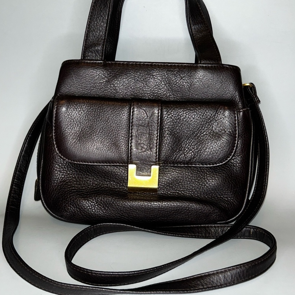 Pre loved chocolate brown Leather crossbody Bag